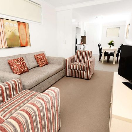 Oaks Moranbah Suites Bagian luar foto