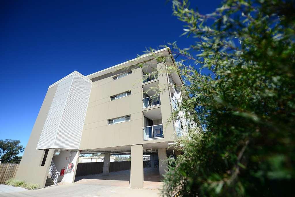 Oaks Moranbah Suites Bagian luar foto