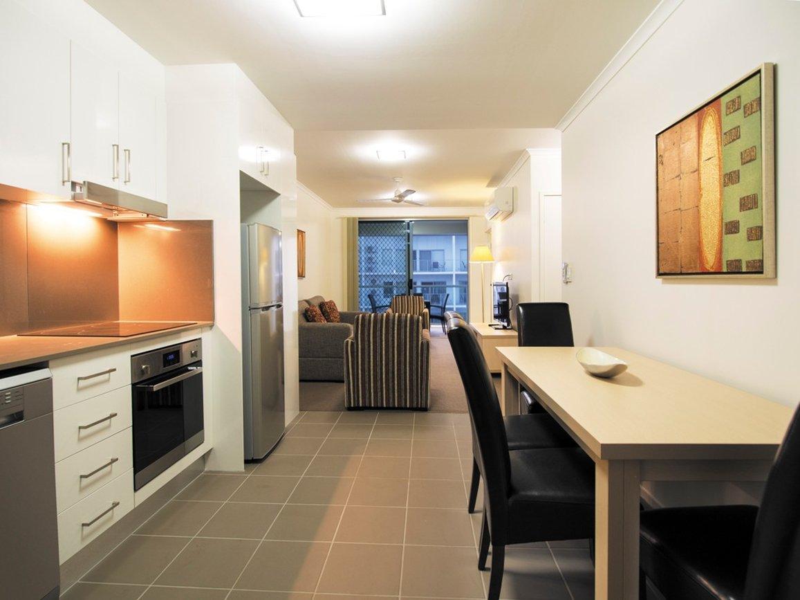 Oaks Moranbah Suites Bagian luar foto