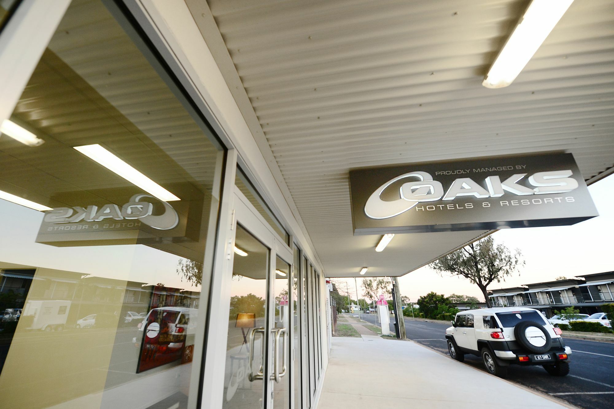 Oaks Moranbah Suites Bagian luar foto